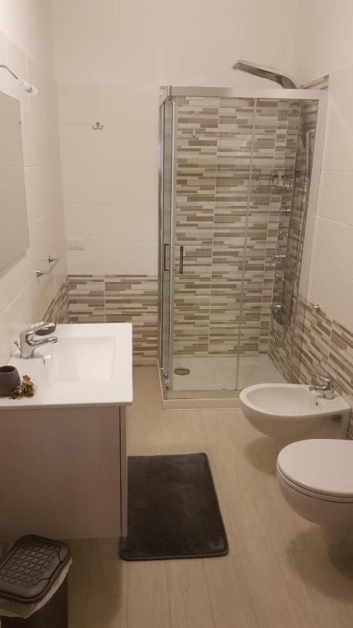 לינה וארוחת בוקר ריקאדי Residenza Dama מראה חיצוני תמונה